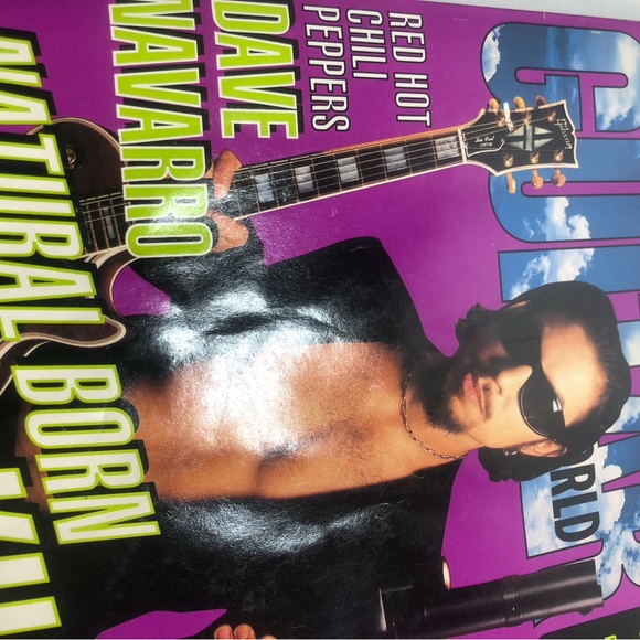 Guitar World Magazine Back Issue March 1996 : Korn, Ozzy, Metallica ,Jimi Hendri - Picture 12 of 14